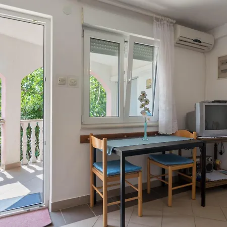 Apartament By The Sea - 4186 *