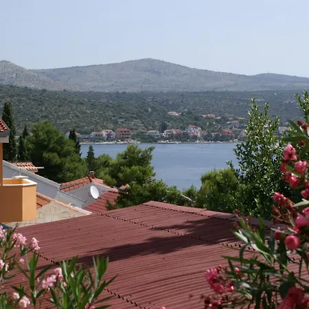 By The Sea - 4186 * Rogoznica (Sibenik-Knin)
