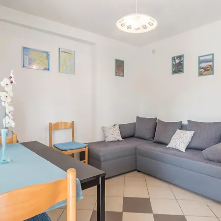 Appartement By The Sea - 4186